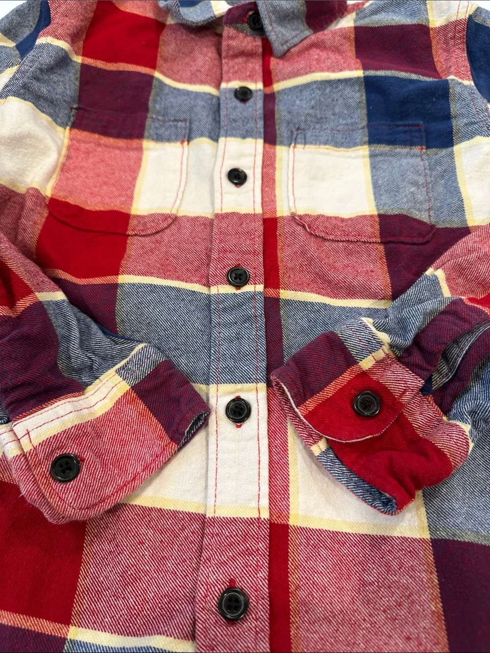 GAP Plaid‎ Flannel Button-Down Shirt